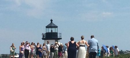 PIC: Is This The Most Awkward Wedding Photobomb Of All Time?