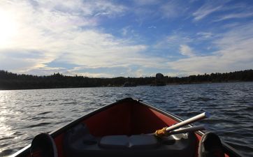 Love To Explore? 11 Reasons To Check Out The Lakelands of Ireland