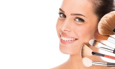 Forget Contouring – Now It’s All About ‘Tontouring’ (We Can’t Keep Up)