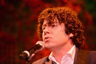 Irish Singer Declan O’Rourke Will Tie the Knot Today