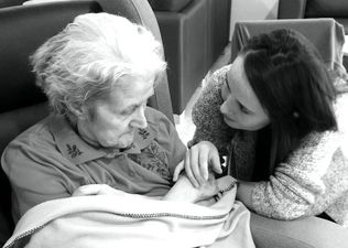 One Irish Girl’s Heartbreaking Open Letter About Her Grandmother With Alzheimer’s