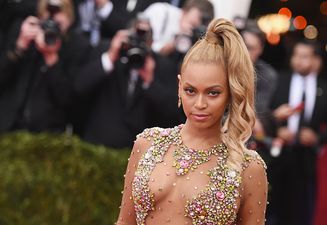 Beyoncé Changes Her Hair And We LOVE It