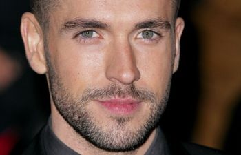 Start Swiping Ladies – Corrie Heartthrob Shayne Ward Is On Tinder