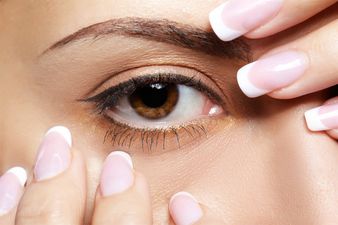 So THIS Is The Best Way To Apply Eyebrow Gel