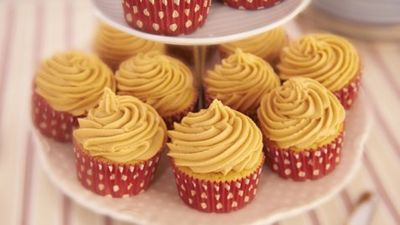 Sunday Sweet Treat: Salted Caramel Cupcakes
