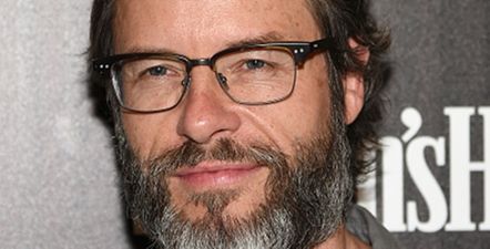 Actor Guy Pearce Confirms Split From Wife on Twitter