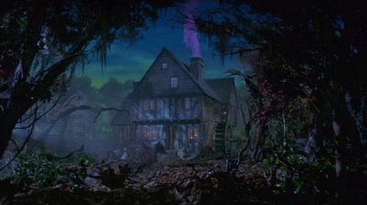 This Girl Has Created The Best Halloween House Of All Time