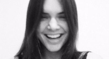 Kendall Jenner Celebrates 40 Million Instagram Followers By Flashing Boob… As You Do