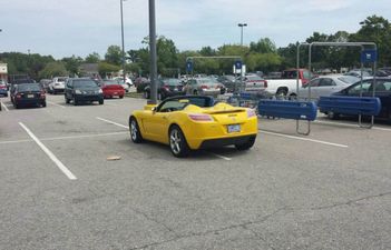 This Man Has The Perfect Solution To Leaving Those Awkward Parking Notes