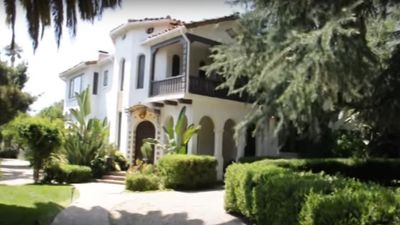 Airbnb Host Sues Guests For Filming Hardcore Porn Film In Her Home