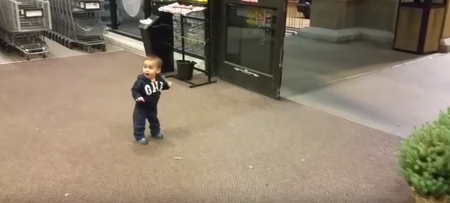 WATCH: This Child’s First Experience With Automatic Doors Is Hilariously Dramatic