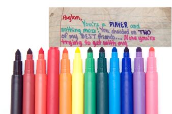 Teacher Finds Hilarious Note From An Angry Student To The Class Player