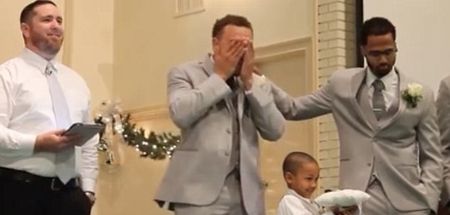 This Groom Can’t Cope With His Emotions As His Bride Walks Down The Aisle