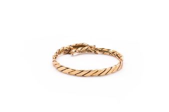 Festive Charm: We’re Adding These Alex And Ani Bracelets To Our Christmas Wishlist