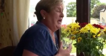 VIDEO This Irish Woman Excited To See Santa Is Too Much