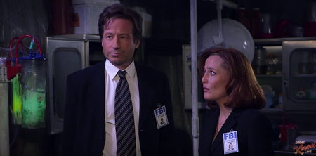 VIDEO- Scully And Mulder Reunite On Jimmy Kimmel In This Hilarious Parody