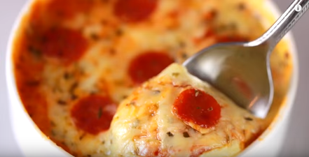 WATCH: This Two-Minute Microwaveable Pizza-In-A-Mug Recipe Has RUINED Our Feb Fitspo
