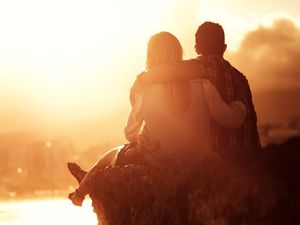 Man Posts Touching Facebook Status Dedicated To His Wife