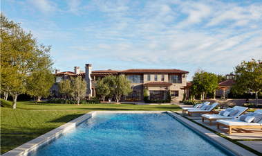 Want To Have A Nose Around Kourtney And Khloé’s Gaffs?