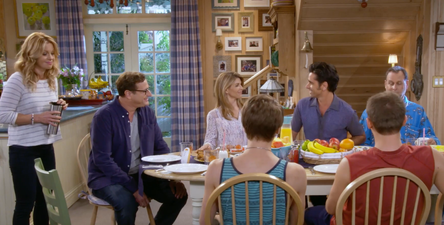Finally! A Full Trailer For Fuller House Is Here