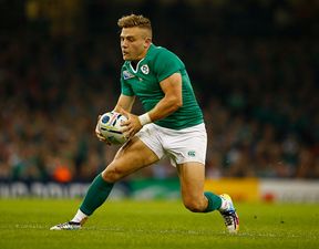 Rugby Star Ian Madigan Covers Flights For Two DCU Students Participating In ‘Beg, Borrow, Steal’ Charity Drive