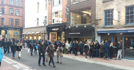 The Queue For Free Burgers From The New Bunsen In Dublin Is INSANE