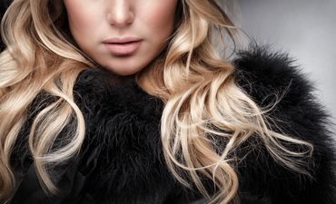 This colourist’s tip for anyone going blonde is a MUST before you choose your shade