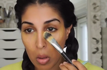 Apparently This Kitchen Cupboard Spice Works Brilliantly To Cover Under-Eye Circles