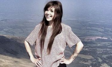 A Woman Attempted To Climb The Tallest Mountain In Britain Wearing Just Running Gear