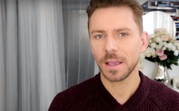 Sandbagging is the makeup technique that will lock your look all day