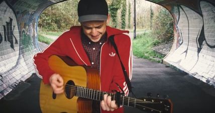 WATCH: The Irish abroad will love this new tune from Mullingar musician Just Flynn