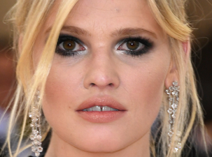 ‘Eye Strobing’ is the new beauty trend that was all over the MET Gala