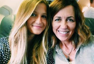 Mum goes to visit her daughter at college – results in hilarious embarrassing moment