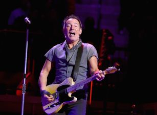 This image of Sunday night’s Bruce Springsteen gig is a must-see