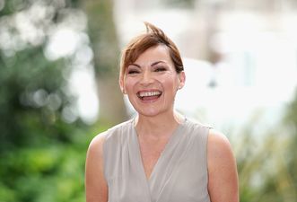 Lorraine Kelly has perfect response for woman who thought her photo was airbrushed