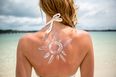 This clever hack will help you to apply sun cream on your back