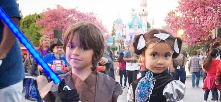 Dad who makes Disney costumes for his children wins the internet