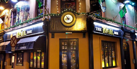 Galway pub wants to reward kind stranger who returned an employee’s lost wallet from France