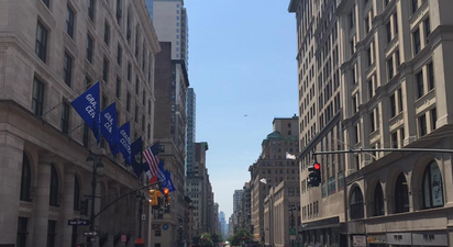 New York’s Pride parade made a beautiful tribute to the victims of the Orlando shootings