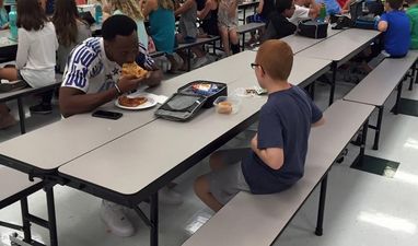 American football player befriends boy with autism and it would move a heart of stone