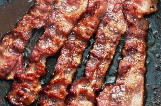 Adding just one thing to your pan will give you the crispiest rashers you've ever eaten