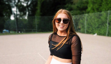 This girl’s drunken flirtation with a Boohoo customer service operator will make you seriously cringe