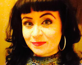 This woman had the best response to a racist train passenger