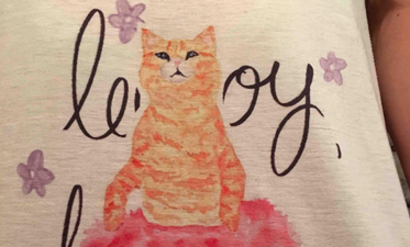 Nobody seems to be able to read the words on this t-shirt