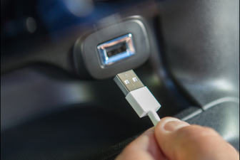 Man gets a USB cable stuck in his penis