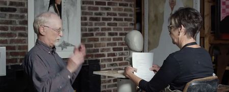 Blind people describe their loved ones to a sculptor to make incredible art