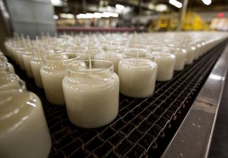 Yankee Candle issues recall after people report glass shattering