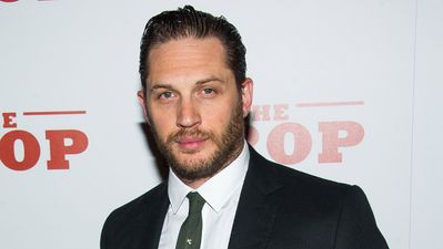 Tom Hardy does not look like Tom Hardy on the set of his new film