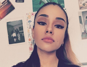 We can’t tell this girl apart from Ariana Grande