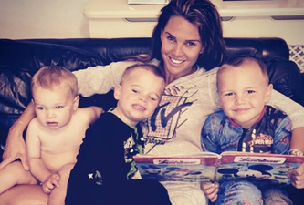 There are no words for Danielle Lloyd’s Beyoncé-inspired pregnancy announcement